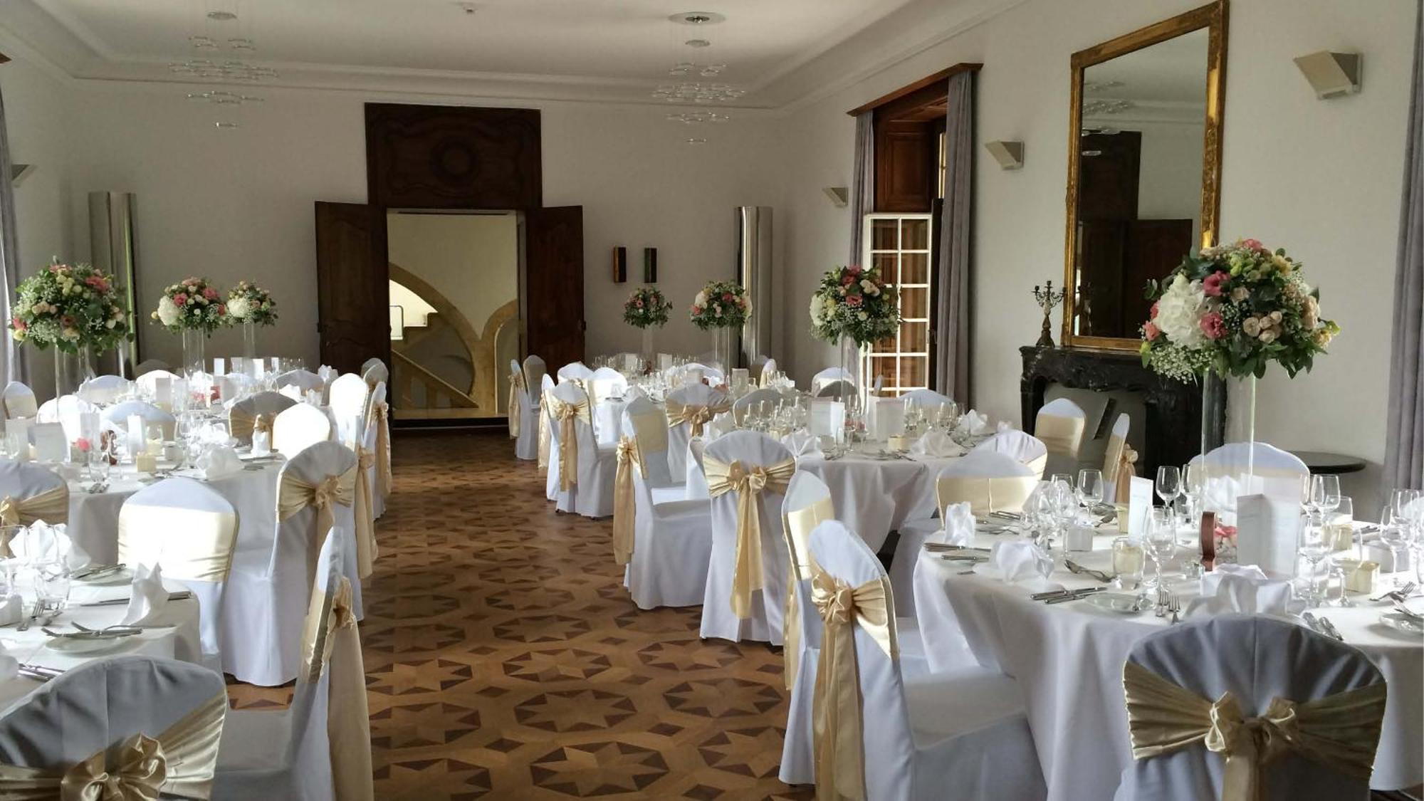 מורטן Schloss Muenchenwiler מראה חיצוני תמונה
